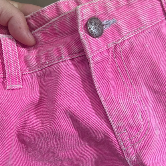 ⚫️Pink Hot Denim Shorts. Size - 30 - Picture 8 of 10